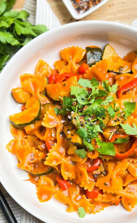 One pot Pasta, vegan und lecker in 15 Minuten.