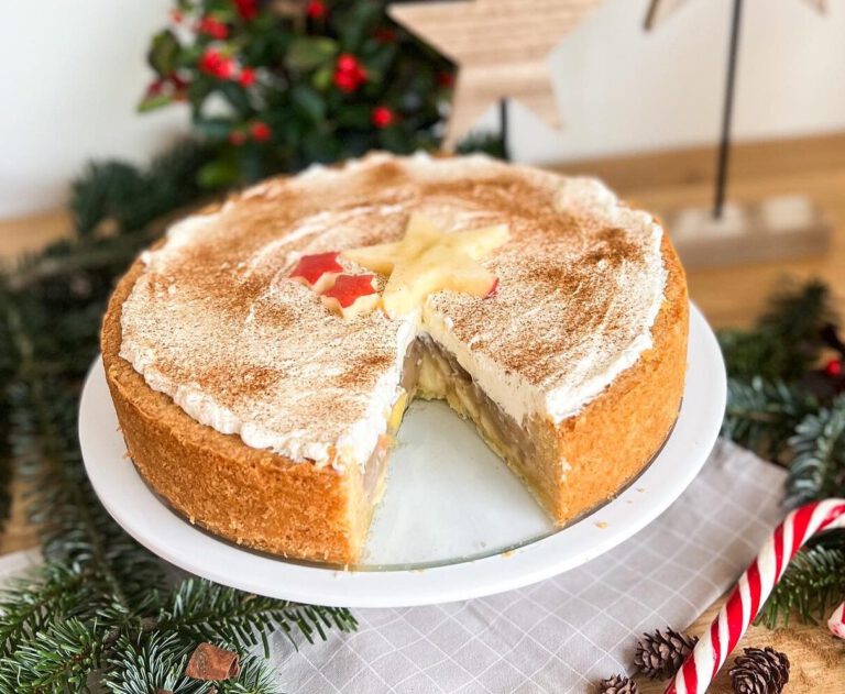 Schwedische Apfeltorte vegan, einfach und lecker nach einem Rezept von foodykani.