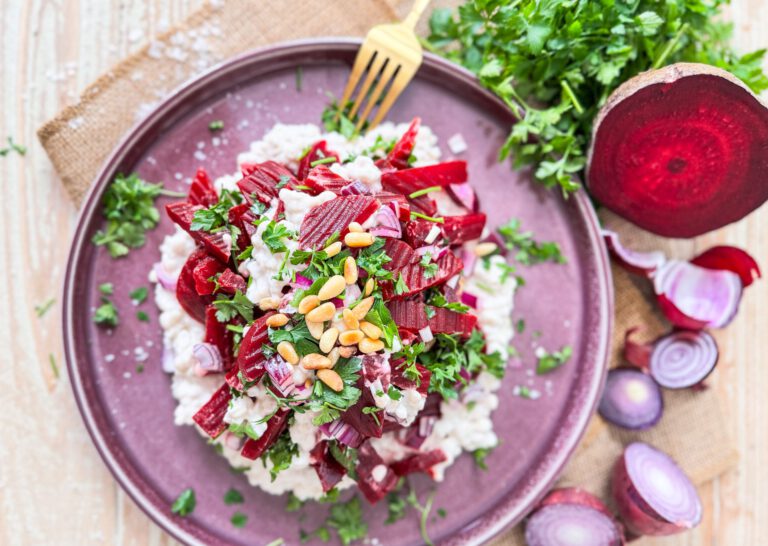 Rote Bete Salat, einfaches Rezept in 10 Minuten.