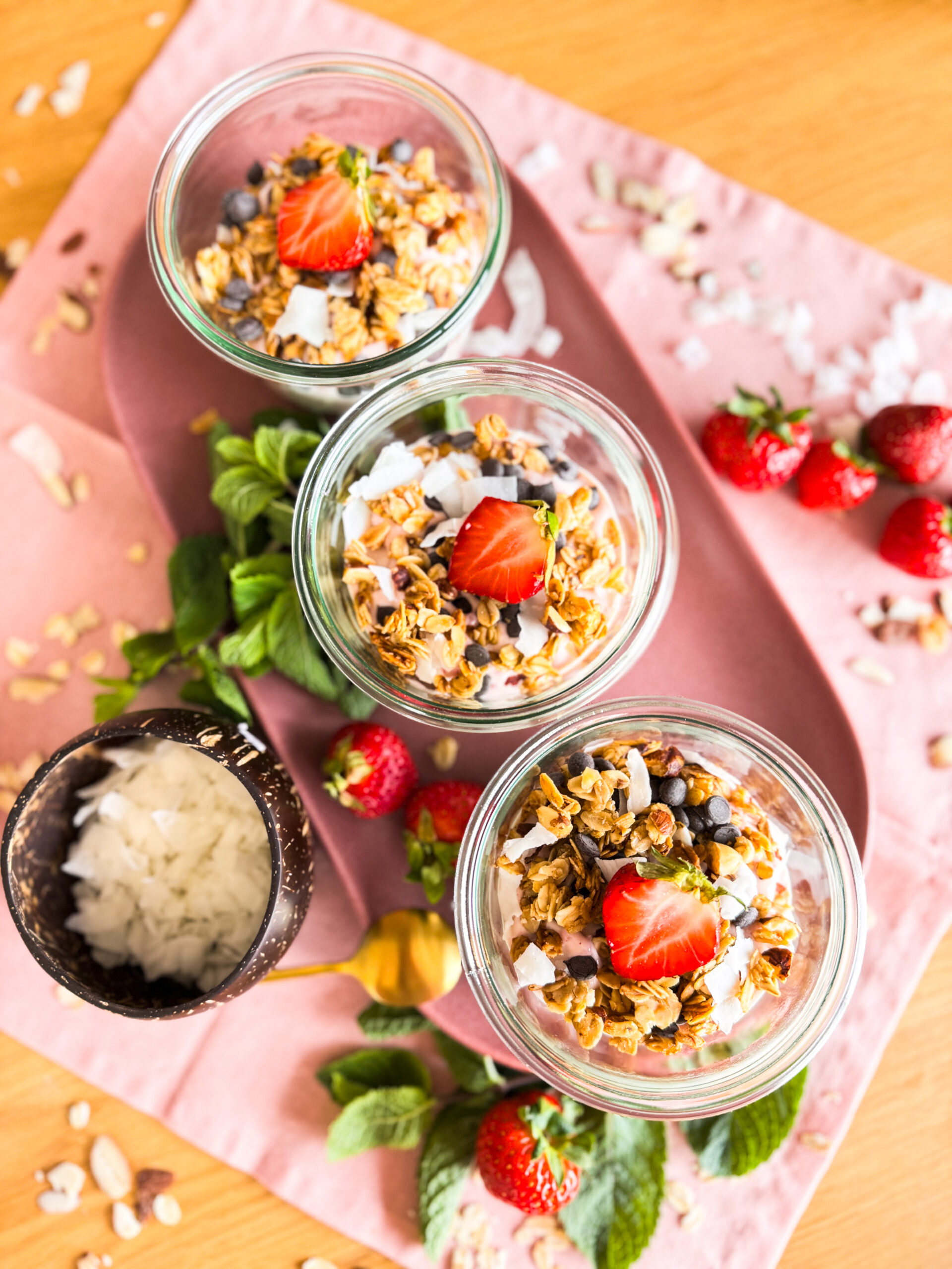 Knuspermüsli selber machen, einfaches veganes Rezept.