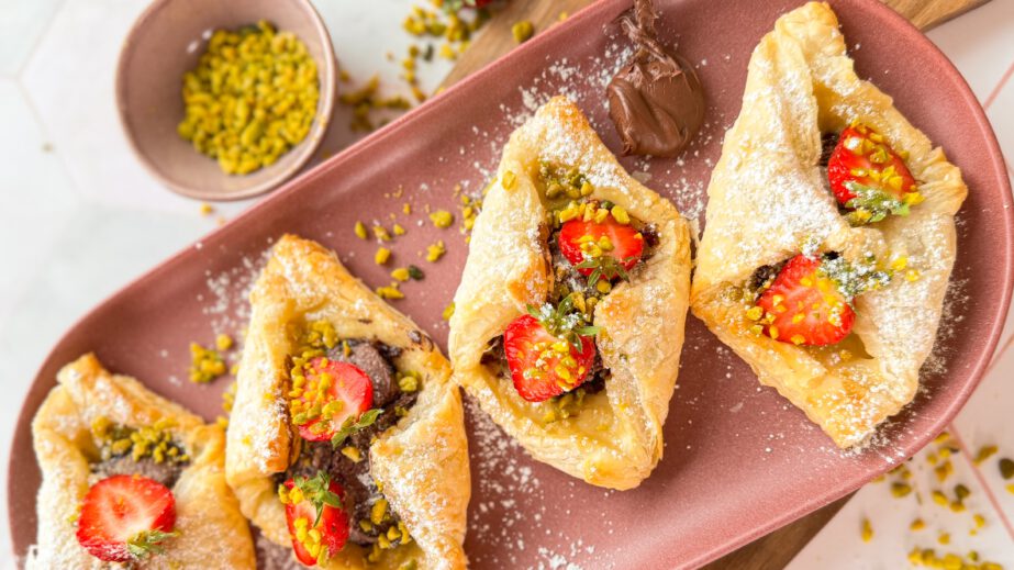 Pudding Schnecken mit Blätterteig, einfaches Rezept in 30 Minuten.