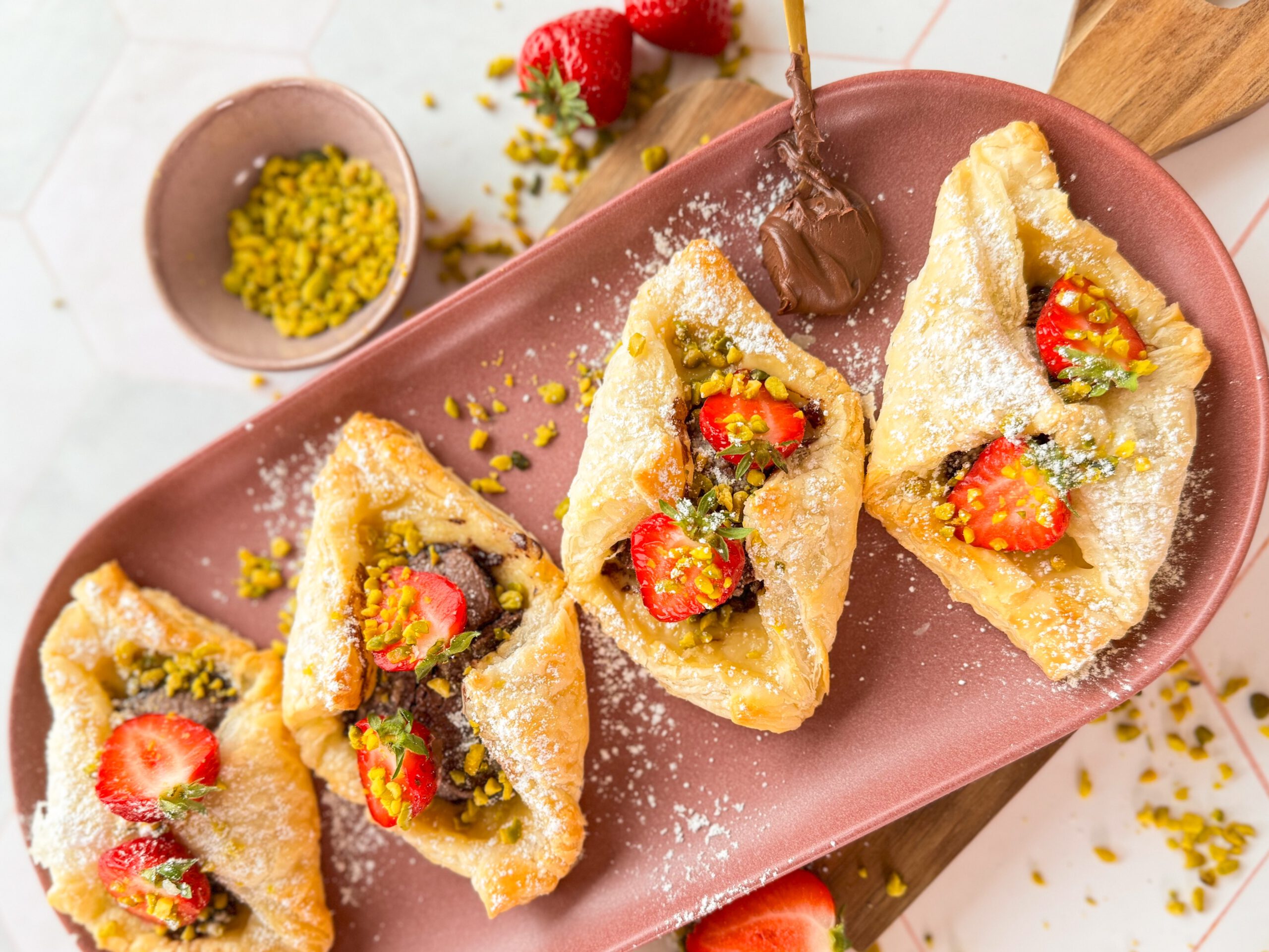 Pudding Schnecken mit Blätterteig, einfaches Rezept in 30 Minuten.