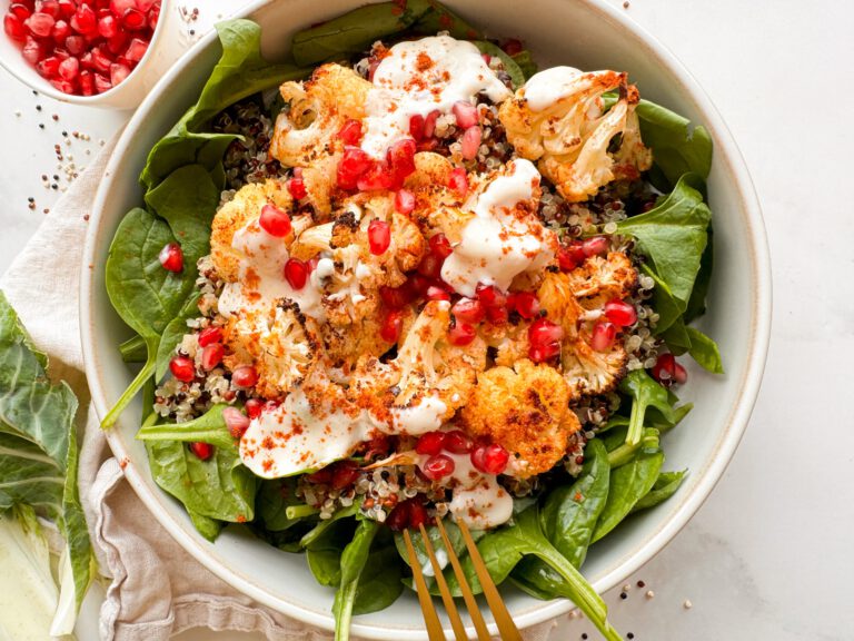 Quinoa-Bowl mit geröstetem Blumenkohl, veganes Rezepte von Foodykani.