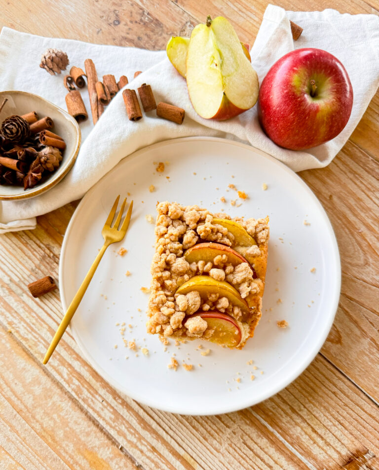 Apfelkuchen vom Blech, einfaches Rezept, rein pflanzlich von der Foddbloggerin Foodykani.