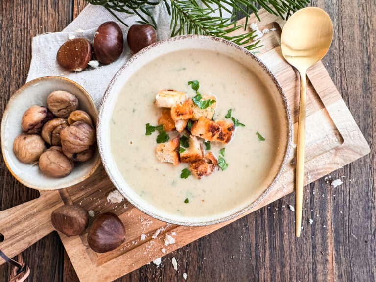 Maronensuppe, einfaches cremiges Rezept für eine leckere Suppe.