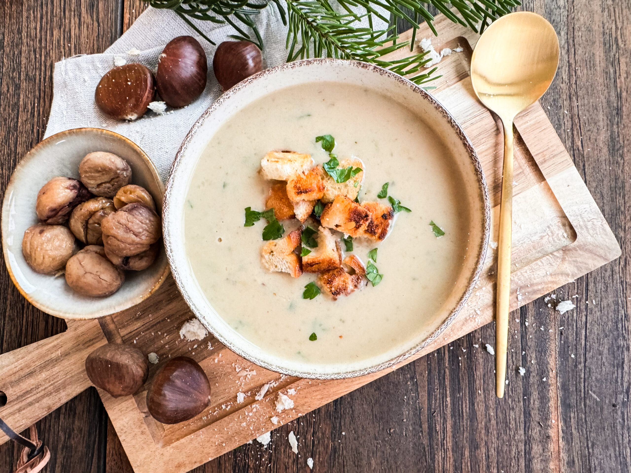 Maronensuppe, einfaches cremiges Rezept für eine leckere Suppe.