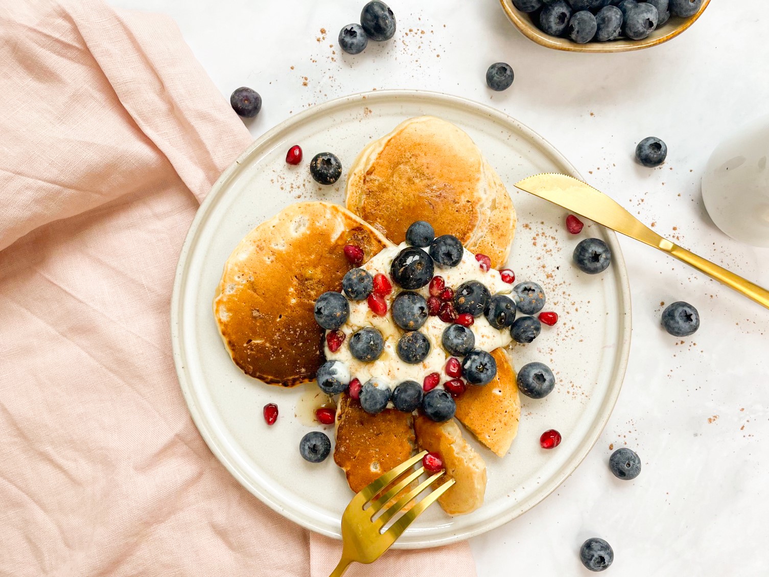 Schnelle Pfannkuchen ohne Ei, einfaches 10 Minuten-Rezept.